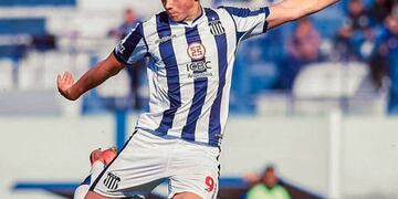 Juan Cruz Giacone debutó en Talleres ante Central por la Liga. Y convirtió su primer gol ante Newell's en Copa Argentina (archivo La Voz).