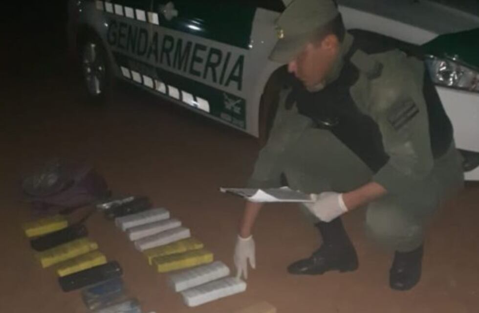 Interceptan contrabando de marihuana transportado por un motociclista en Puerto Iguazú