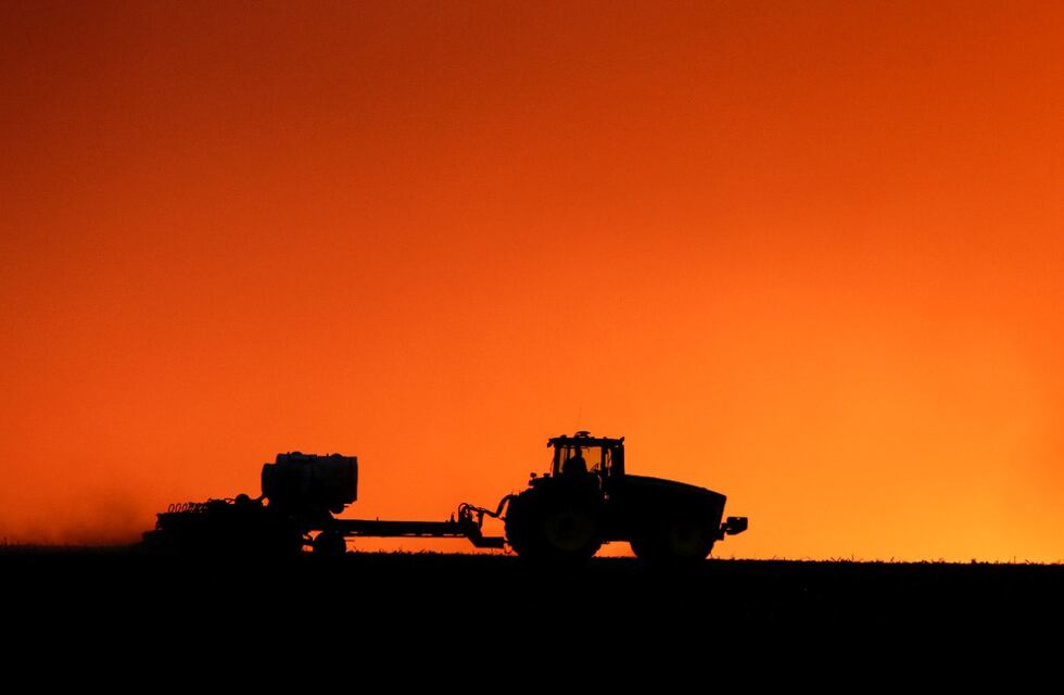 Invitan a un remate de maquinaria usada