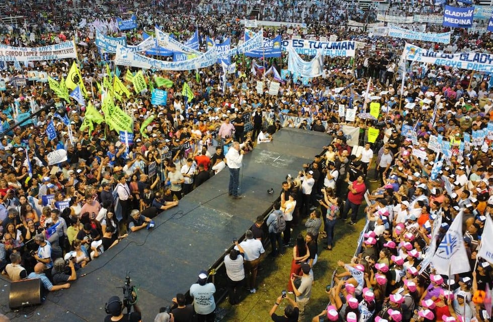 Mas de 45 mil personas acompañaron a Jaldo en el Día de la Lealtad