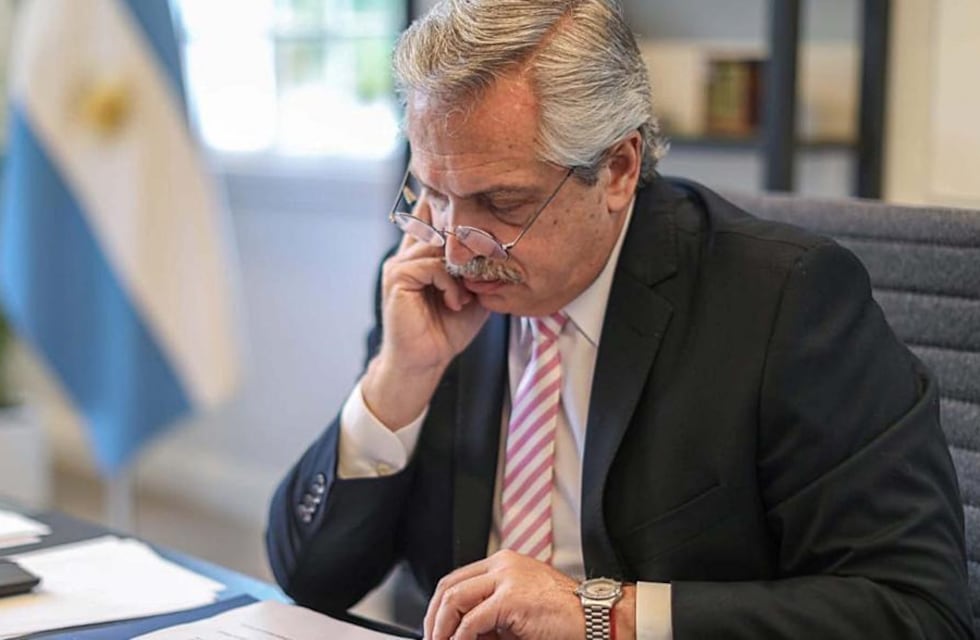 Nuevo parte médico de Alberto Fernández: evoluciona sin fiebre y sin síntomas respiratorios