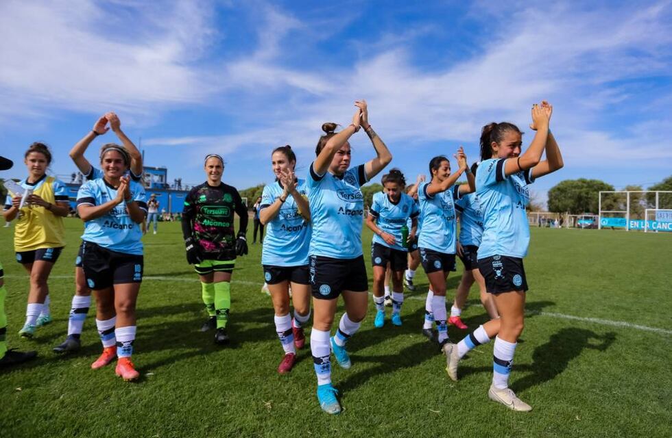 Quién es la delantera de Belgrano que la rompe cantando y se presentó en La Voz Argentina