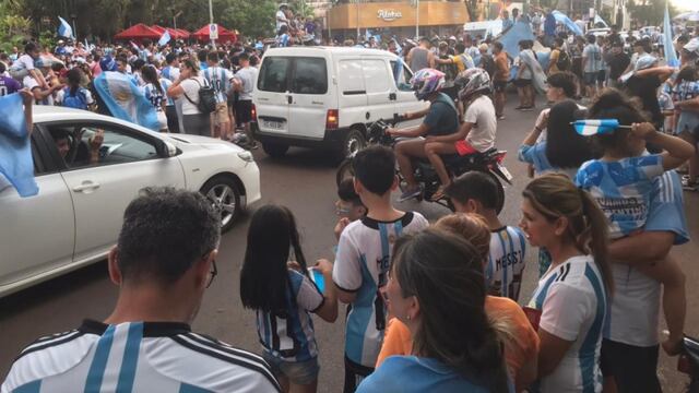 Eldorado: rompieron la vidriera de un comercio durante los festejos por el triunfo de Argentina.