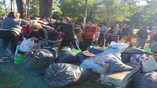 Festival Solidario: Entregaron todo lo recaudado por “Abrigos del Alma” en el Barrio Los Pinares