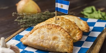 El turista comió seis empanadas de carne cortada a cuchillo y quedó asustado por el precio. (Imagen ilustrativa).