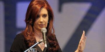 La Justicia levantó la intervención y Hotesur y Los Sauces volvieron a los Kirchner (Télam).