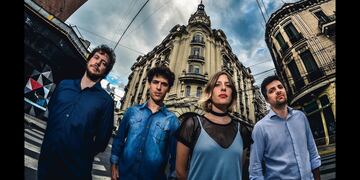 La banda llega a Córdoba con un Sinfónico de Gustavo Cerati y Charly García