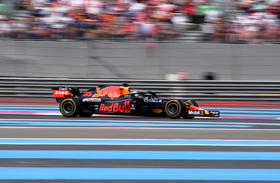 F1: Verstappen se impuso en Francia, escoltado por Hamilton y Checo Pérez