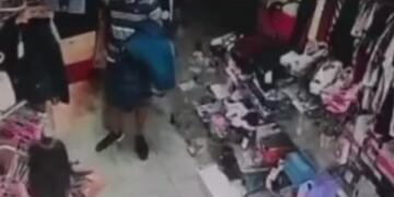 Capturan al segundo implicado en el robo al local de artículos regionales de Puerto Iguazú.