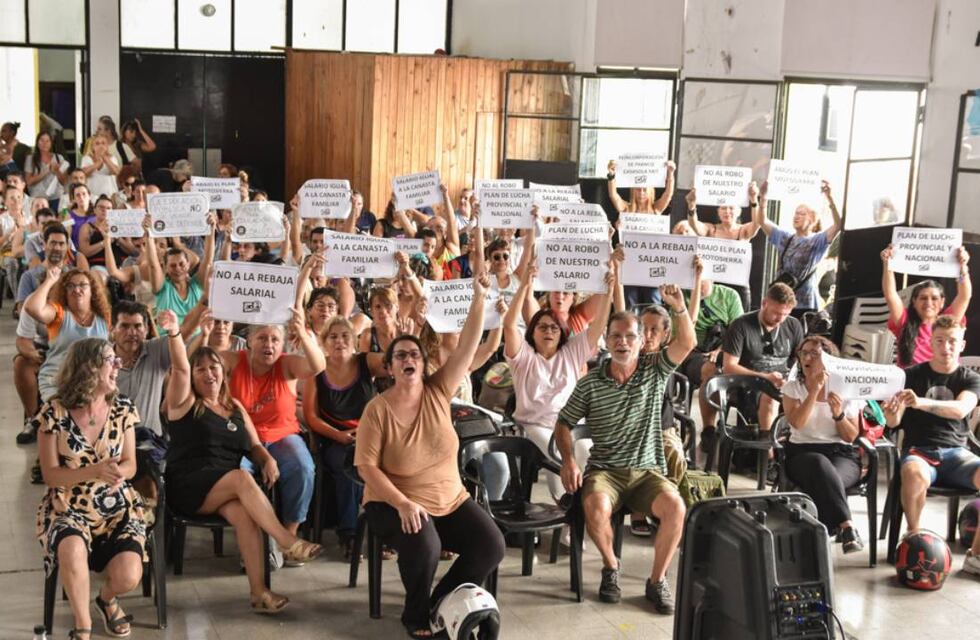 Paro docente en Santa Fe: el inicio de clases en Rosario se posterga por 48 horas