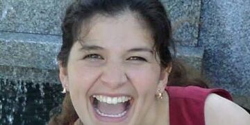 Johana Rabbia fue abusada por un sacerdote mormón y pareja de su madre\u002E (Facebook)