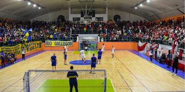 Un Superclásico con las tribunas repletas del Complejo Deportivo Municipal