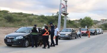 Se intensifican los controles vehiculares durante la cuarentena