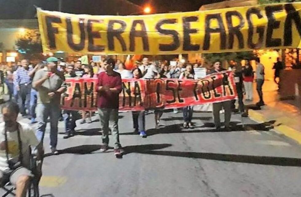 Asambleístas marcharon y exigen el cierre definitivo de Seargen S.A.