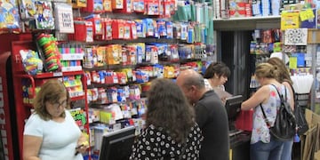 Adelanto para la compra de útiles escolares\u002E (CIMECO)