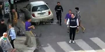 El ridículo escondite de un hombre que quiso robar en el centro platense