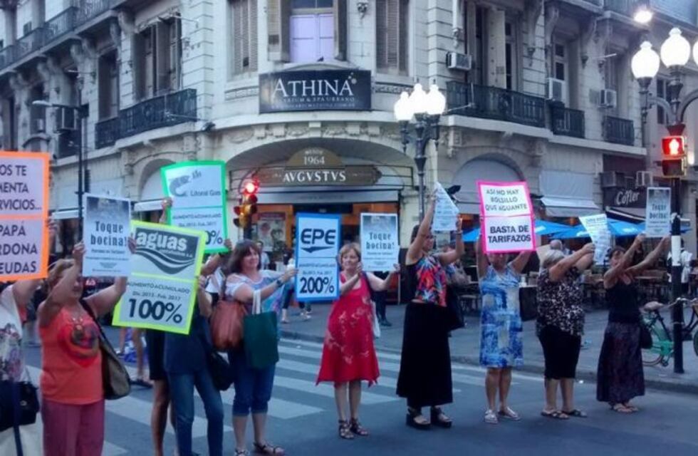 Convocan a la protesta "Tumbemos al Tarifazo"