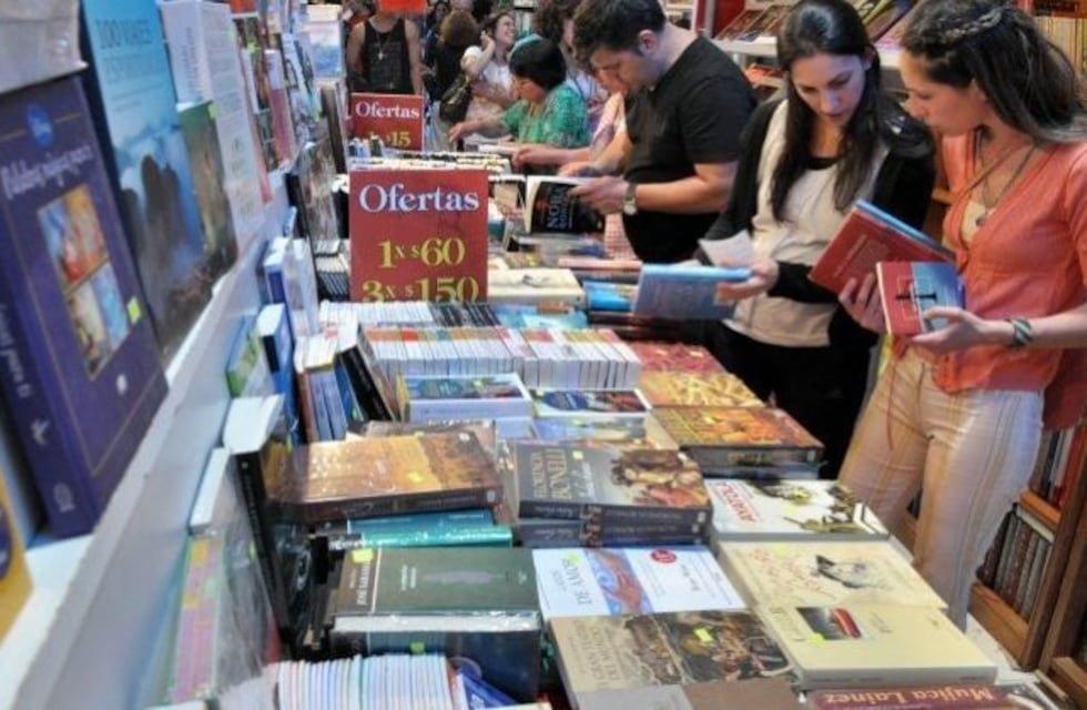 Continúa la actividad en la Feria del Libro