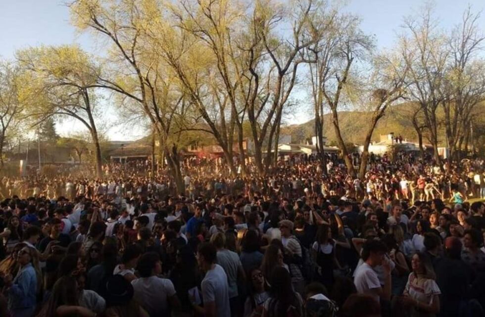 Miles de jóvenes reciben la Primavera en Santa Rosa