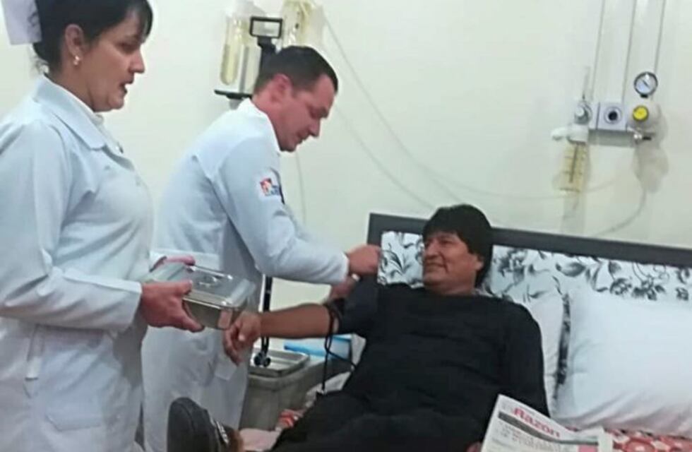 Evo Morales fue operado de un "pequeño tumor"