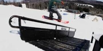 Nieve y coronavirus: cómo es la vuelta a los entrenamientos de cuatro riders en Bariloche