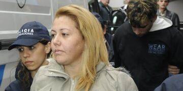 Gabriela Rodríguez: una grabación de una cámara de seguridad mandaría a la cárcrel a la ex mujer policía que simuló el secuestro de su hijo para pedir dinero a su ex pareja por el rescate\u002E