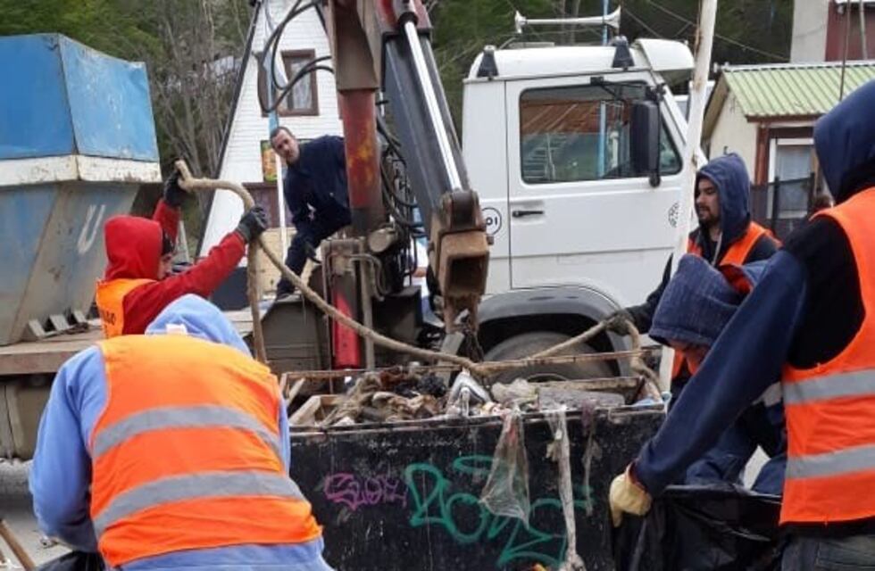 Retiran cestos de residuos del Sábato