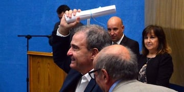 Pesatti sufrió un pico de gastritis y podría recibir el alta durante la jornada