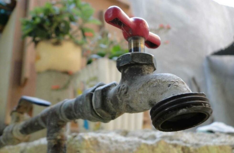 Piden gestiones ante ABSA y Kicillof por la presión de agua