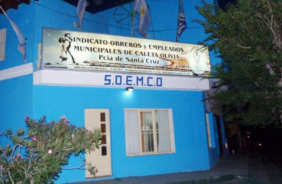 Sin sueldo, aguinaldo ni farmacia: municipales, afiliados a SOEMCO paran por falta de pago