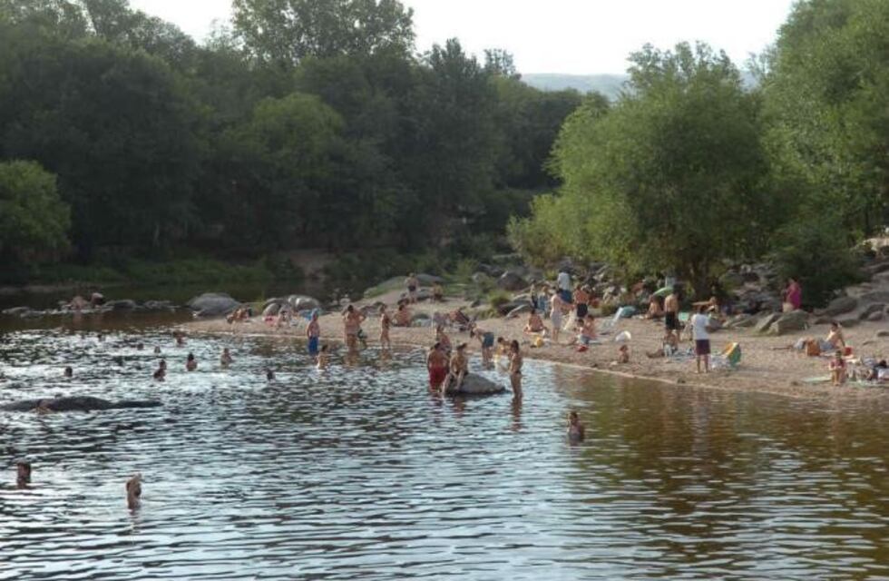 Un guardavidas evitó un tragedia en un río de Córdoba