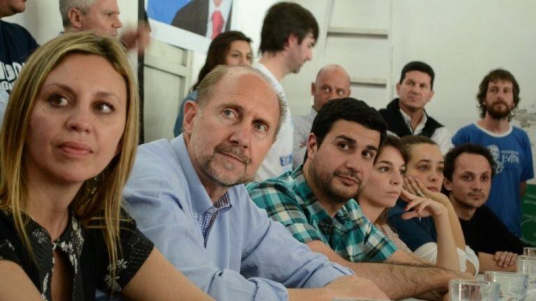 Omar Perotti y María de los Ángeles Sacnun