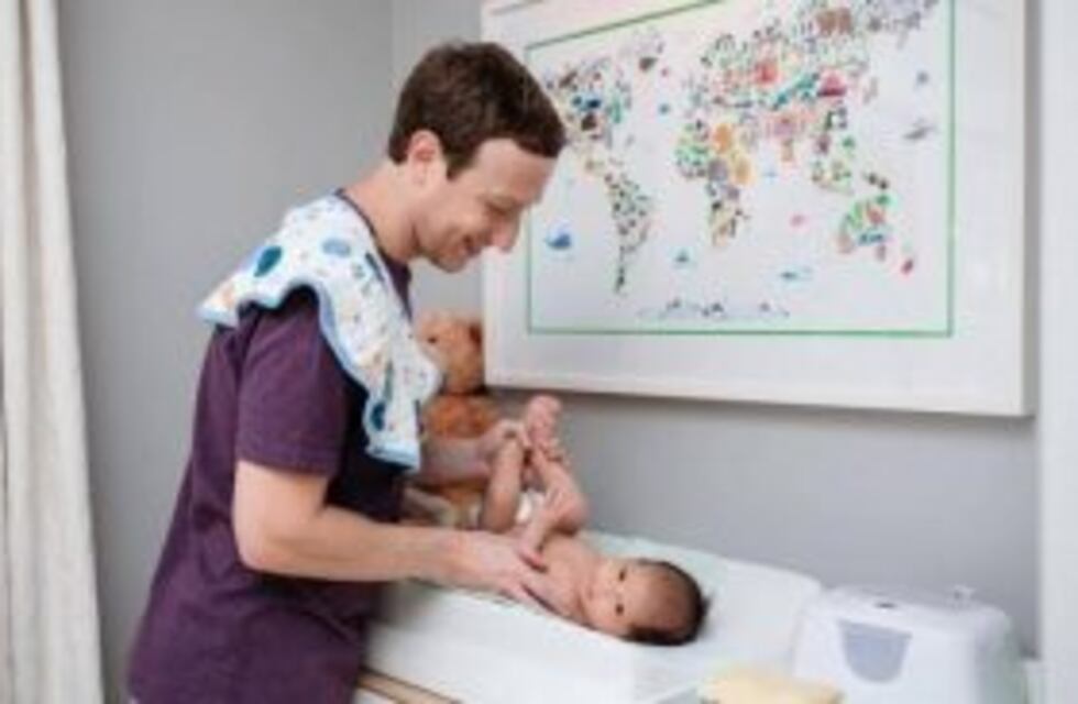 Es obligatorio contar con cambiadores para bebé en los baños de hombres