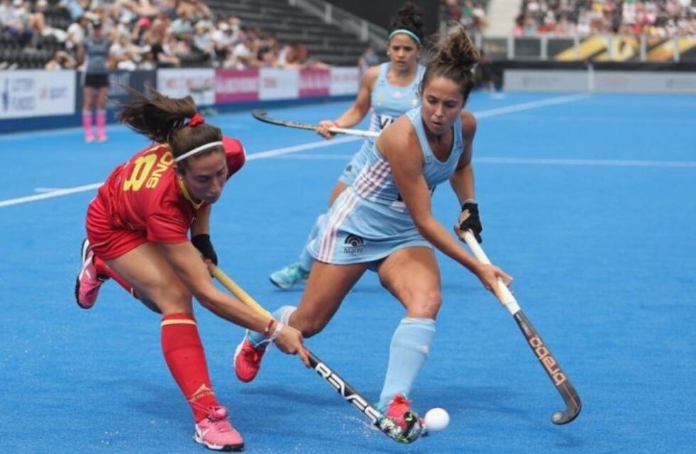 Las Leonas cerraron con una nueva victoria la serie de cinco amistosos ante España