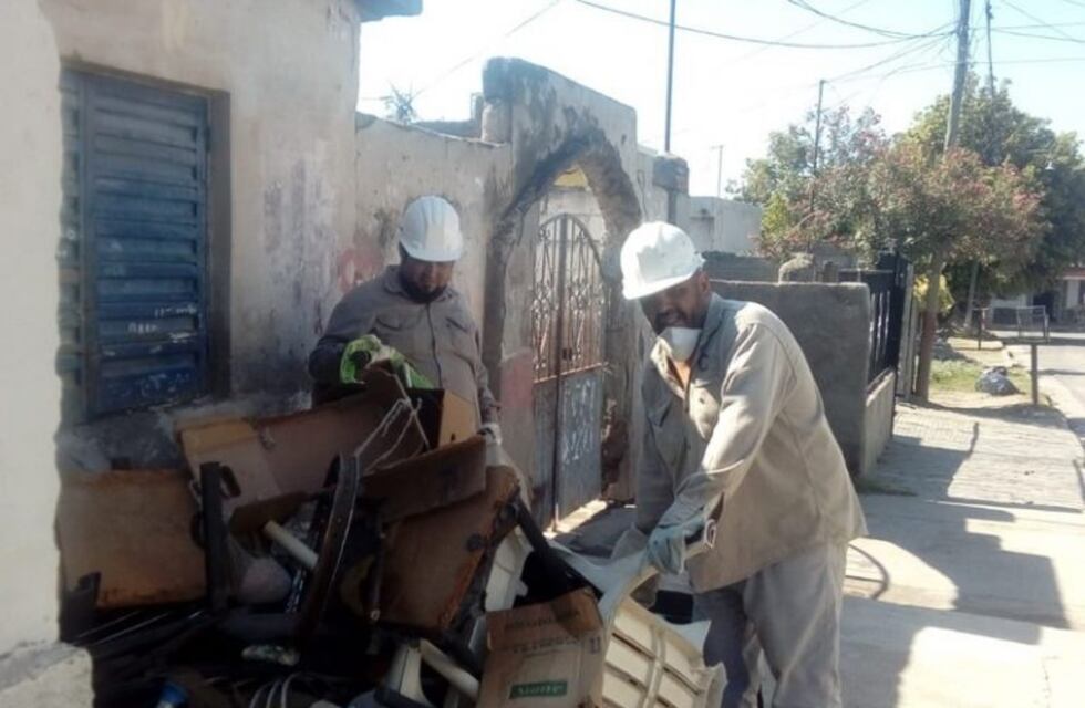 Agentes sanitarios realizan acciones de descacharrado en Capital