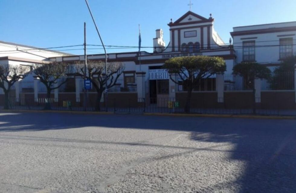 Sigue la polémica en un colegio católico por lo que dijo una de sus alumnas en redes sobre el aborto