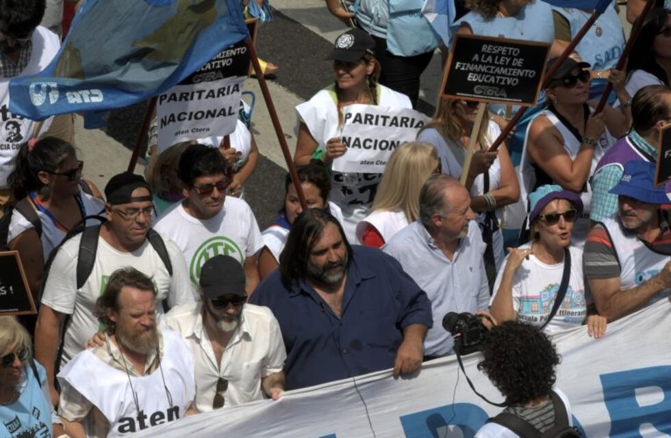 Los gremios docentes rechazaron la propuesta de Vidal y confirmaron el paro de mañana