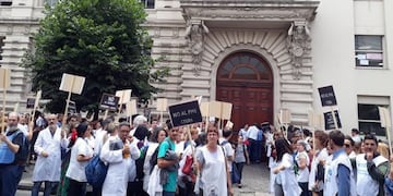 Marcha docente en La Plata\u002E
