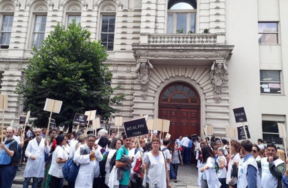 Los docentes bonaerenses volvieron a marchar en La Plata