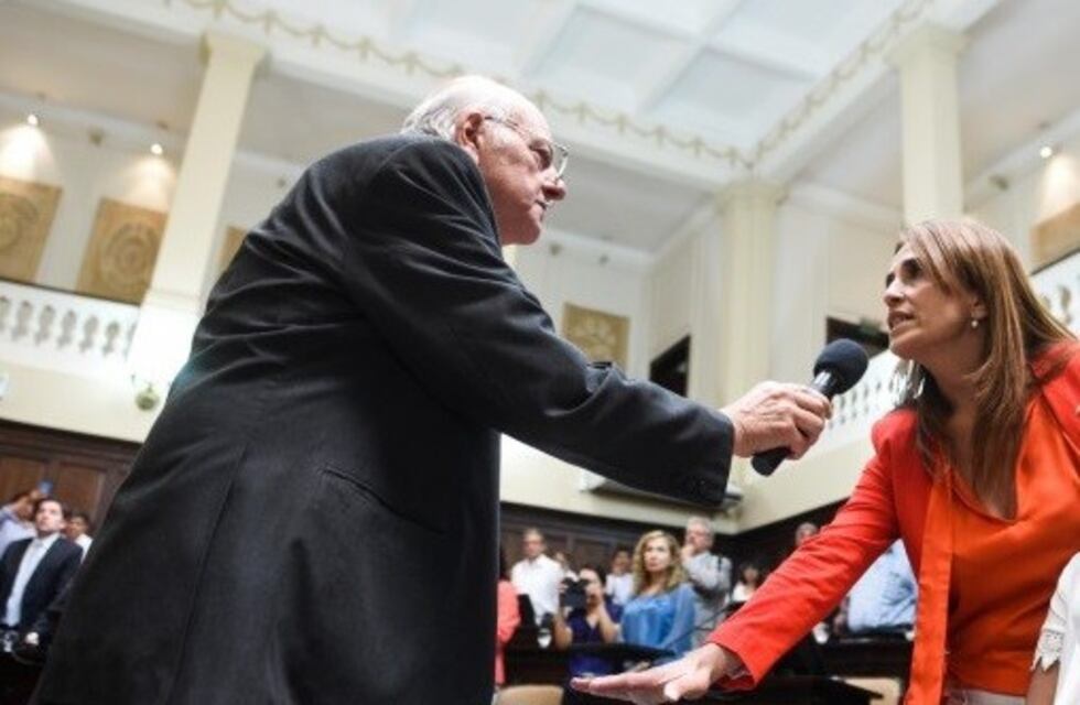 La senadora que debutó con un "no" al Presupuesto de Cornejo