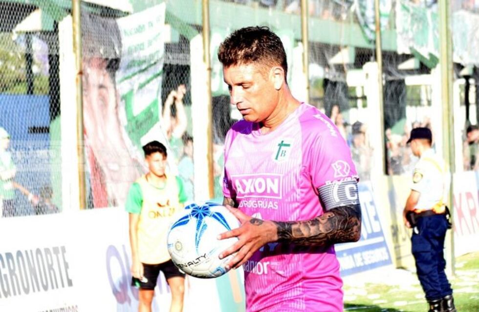 Juan Pablo Francia seguiría jugando en Sportivo Belgrano