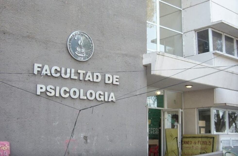 A una semana de la denuncia, la Facultad se expidió por el caso del psicólogo acusado de abuso