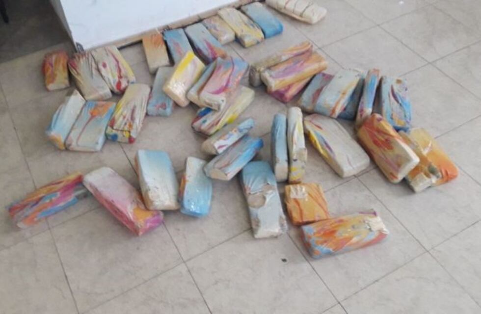 Detuvieron a una pareja con 42 kilos de marihuana en Mendoza