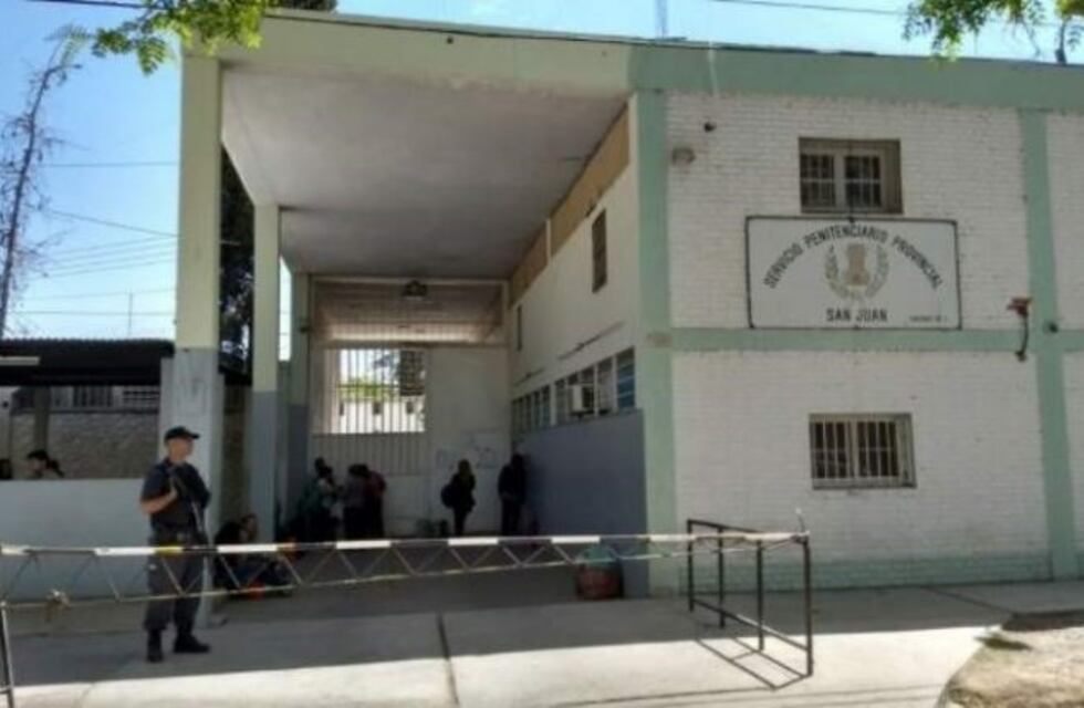 Quiénes son los presos acusados de violar a una interna en la cárcel de San Juan