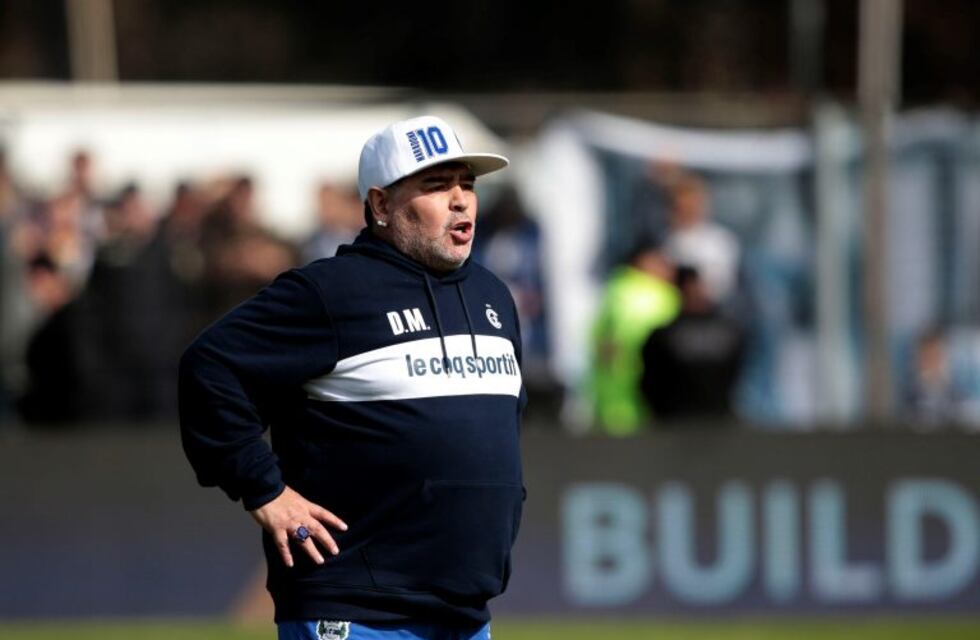 Diego Maradona se ausentó al primer entrenamiento oficial de Gimnasia