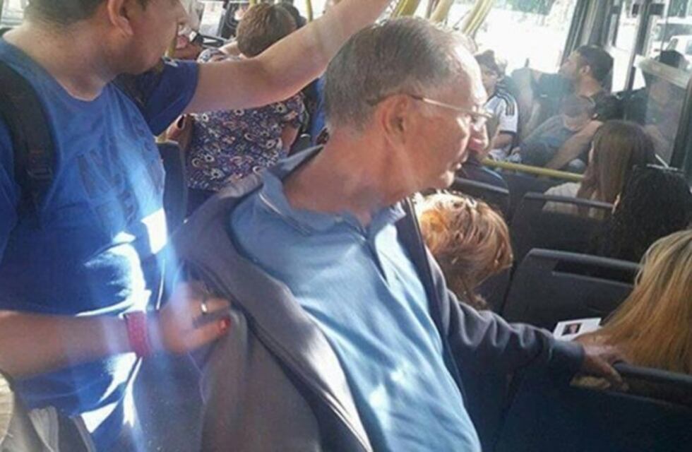 Un hombre eyaculó sobre una pasajera en un colectivo y fue detenido