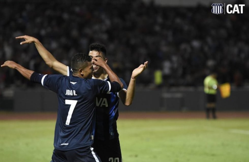 Talleres armó su fiesta con un cuarteto frente a River