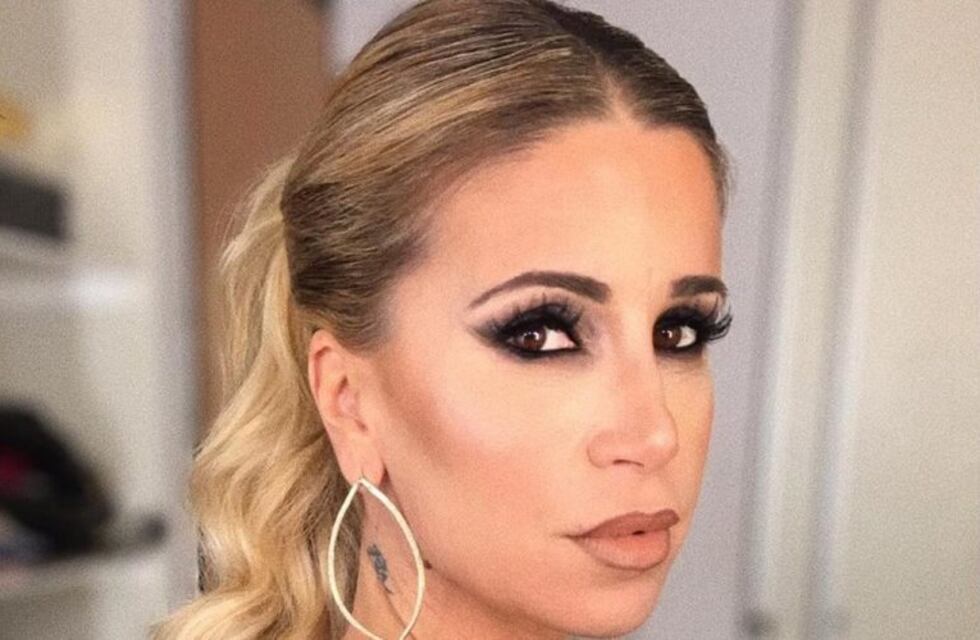 La picante foto de Florencia Peña para hacerle frente a la lluvia: "A mal tiempo..."