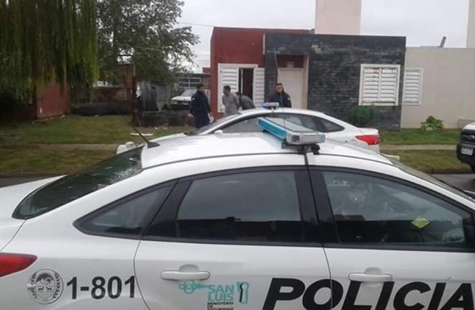 Villa Mercedes: amenazó a su ex, le pegó a un policía y a otro le tiró agua caliente