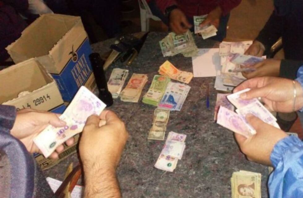 Detienen a 54 hombres por apuestas clandestinas